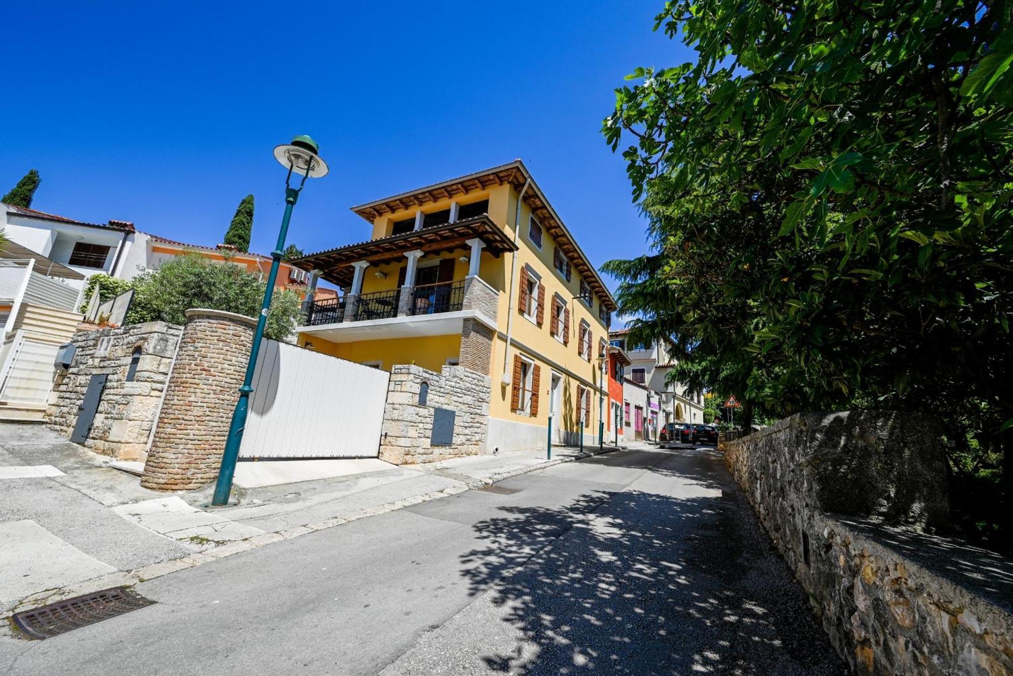 Casa Degli Artisti Hotell Rovinj Rum bild