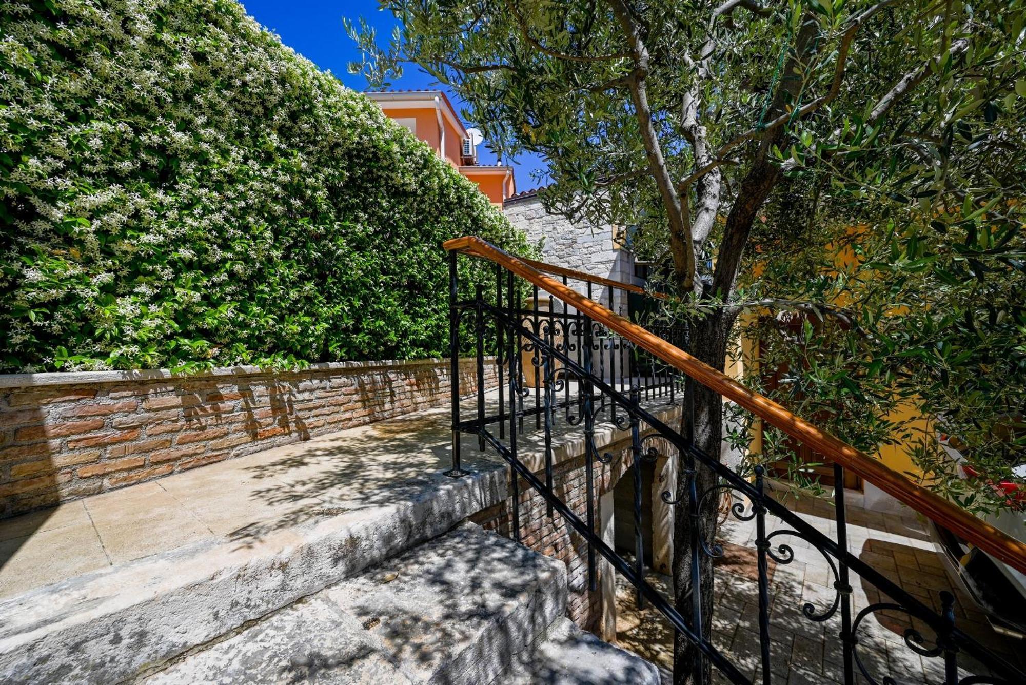 Casa Degli Artisti Hotell Rovinj Rum bild