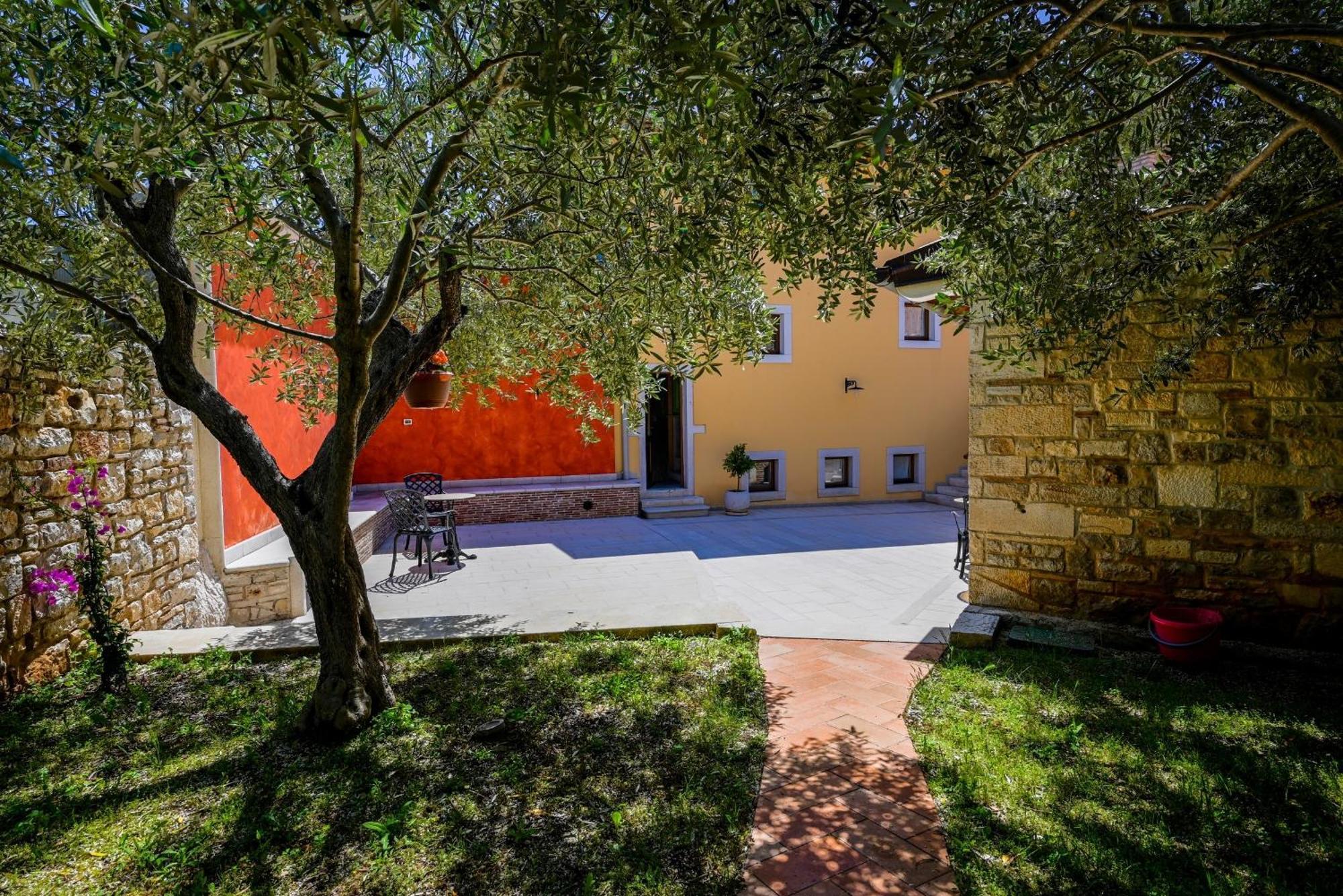 Casa Degli Artisti Hotell Rovinj Rum bild